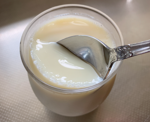 「寒天で作るアジアン杏仁豆腐」